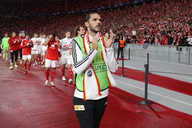 03 10 2023, xtgx, football, UEFA Champions League, 1 FC Union Berlin Sporting Braga emspor, v l Christopher Trimmel Union Berlin, 28 disappointed, looks disappointed, dejected, disappointed DFL DFB REGULATES PROHIBIT ANY USE OF PHOTOGRAPHS AS IMAGE SEQUENCES AND OR QUASI VIDEO Olympiastadion