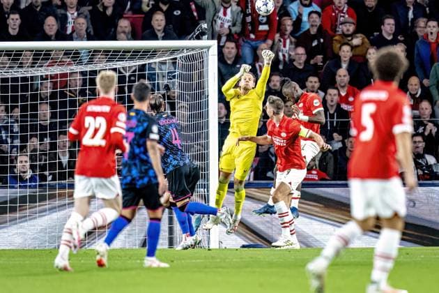 EINDHOVEN, Netherlands, 03-10-2023, SPO, Philips stadium, Champions League, season 2023 2024, Sevilla FC goalkeeper Orjan Nyland during the match PSV - Sevilla, Netherlands, Eindhoven on 3 oktober 2023 PSV - Sevilla  x22612620x Copyright: