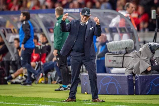 UEFA Champions League 1 FC Union Berlin vs Sporting Braga Berlin, 03 10 2023 Urs Fischer 1 FC Union Berlin coach frustrated UEFA Champions Leaguel 1 FC Union Berlin vs Sporting Braga, Olympiastadion, Berlin, 03 10 2023 Copyright: xBEAUTIFULxSPORTS LucianoxLimax