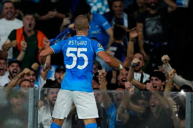 Sport Bilder des Tages SSC Napoli v Real Madrid CF: Group C - UEFA Champions League 2023 24 Leo Ostigard Centre-Back of Napoli and Norway celebrates after scoring his sides first goal during the UEFA Champions League match between SCC Napoli and Real Madrid at Stadio Diego Armando Maradona on October 3, 2023 in Naples, Italy. Napoli Italy  Copyright: xJosexBretonx originalFilename:breton-sscnapol231003_npHTV.jpg