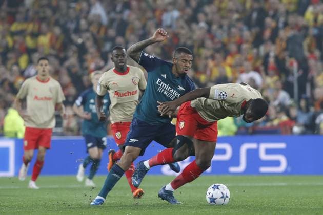 Gabriel Jesus (Arsenal) Vs Kevin Danso (RC Lens) FOOTBALL : RC Lens Vs Arsenal - Ligue des Champions - 03 10 2023 MichaelBaucher Panoramic 