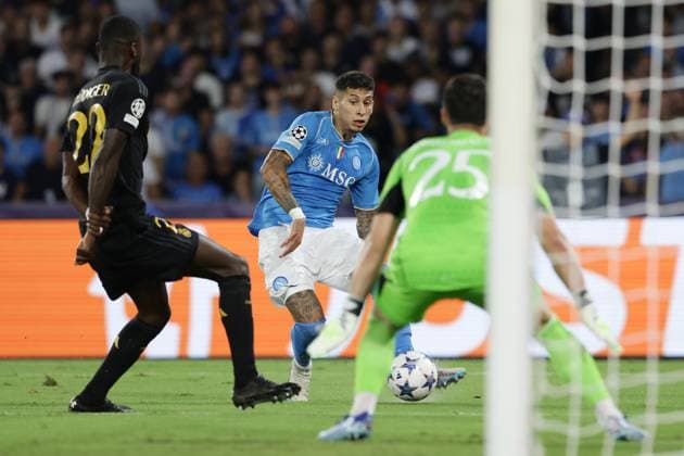 Foto Alessandro Garofalo LaPresse 03 ottobre 2023 Napoli, Italia - Calcio - Champions League 2023 2024 - Napoli Vs Real Madrid - Stadio Diego Armando Maradona. Nella foto: Mathias Olivera (SSC Napoli) October 03, 2023 Naples, Italy Sport - Soccer - Champions League 2023 2024 - Napoli Vs Real Madrid Diego Armando Maradona stadium. In the picture: Mathias Olivera (SSC Napoli)  Copyright: xAlessandroxGarofalo LaPressex