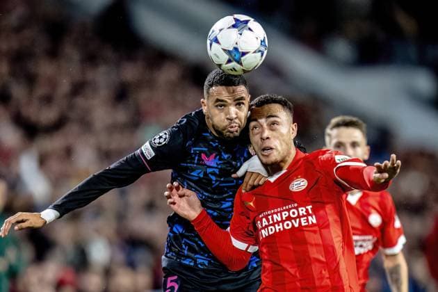 EINDHOVEN, Netherlands, 03-10-2023, SPO, Philips stadium, Champions League, season 2023 2024, Sevilla FC player Youssef En-Nesyri, PSV player Sergino Dest during the match PSV - Sevilla, Netherlands, Eindhoven on 3 oktober 2023 PSV - Sevilla x22612843x Copyright: