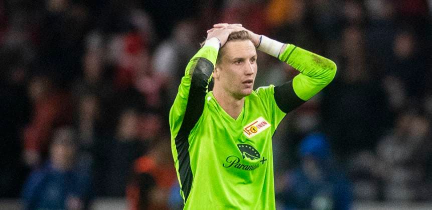 3 10 2023, GER, soccer, men, Champions League, UEFA, 2023 2024 season, matchday 2, 1 FC Union Berlin Sporting Braga 2 3 Frederik Rönnow 1 FC Union Berlin is disappointed after the final whistle Berlin Olympiastadion Berlin Germany