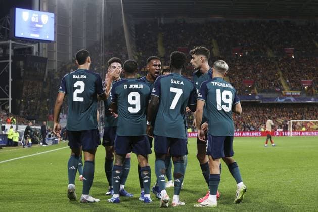 Joie - But de Gabriel Jesus (Arsenal) - Martin Odegaard (Arsenal) - Bukayo Saka (Arsenal) - William Saliba (Arsenal) - Leandro Trossard (Arsenal) - Declan Rice (Arsenal) - Gabriel (Arsenal) FOOTBALL : RC Lens Vs Arsenal - Ligue des Champions - 03 10 2023 MichaelBaucher Panoramic 