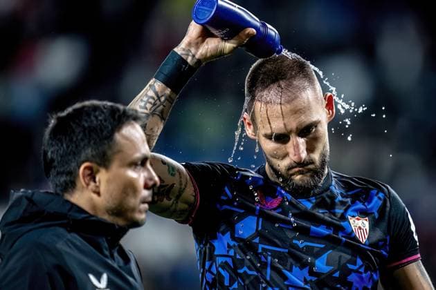 Sport Bilder des Tages EINDHOVEN, Netherlands, 03-10-2023, SPO, Philips stadium, Champions League, season 2023 2024, Sevilla FC player Nemanja Gudelj during the match PSV - Sevilla, Netherlands, Eindhoven on 3 oktober 2023 PSV - Sevilla  x22613766x Copyright:
