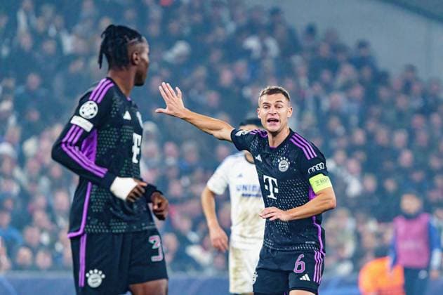 Joshua Kimmich FC Bayern Muenchen, 06 with instruction to Mathys Tel FC Bayern Muenchen, 39 DEN, FC Copenhagen vs FC Bayern Muenchen, Football, Champions League, Group A, Matchday 2, Season 2023 2024, 03 10 2023 DEN, FC Copenhagen vs FC Bayern Muenchen, Football, Champions League, Group A, Matchday 2, Season 2023 2024, 03 10 2023 Copenhagen. Copyright: xEibner-Pressefoto MarcelxvonxFehrnx EP_MFN