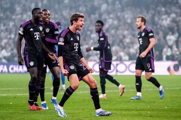 231003 Thomas Muller of Bayern Munich celebrates after 1 2 by Mathys Tel not pictured during the UEFA Champions League football match between FC Copenhagen and Bayern Munich on October 3, 2023 in Copenhagen Photo Petter Arvidson BILDBYRAN kod PA PA0658 fotboll football soccer fotball champions league fc copenhagen bayern münchen bbeng bayern munich fc köpenhamn jubel  Copyright: PETTERxARVIDSON BB231003PA143