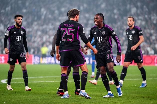 231003 Thomas Muller and Mathys Tel of Bayern Munich celebrate after scoring 1 2 during the UEFA Champions League football match between FC Copenhagen and Bayern Munich on October 3, 2023 in Copenhagen Photo Petter Arvidson BILDBYRAN kod PA PA0658 fotboll football soccer fotball champions league fc copenhagen bayern münchen bbeng bayern munich fc köpenhamn jubel  Copyright: PETTERxARVIDSON BB231003PA146