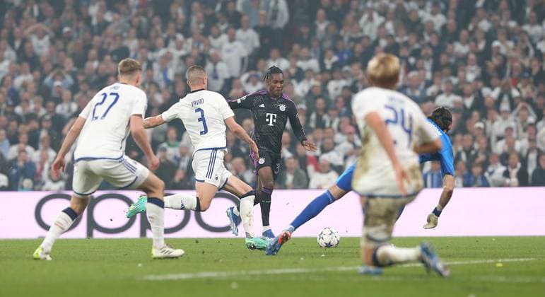 03 10 2023, Football UEFA Champions League 2023 2024, Group stage, Matchday 2, FC Copenhagen FC Bayern Munich, at Parken Stadion Copenhagen Goal to 1 2, Scorer Mathys Tel Bayern Munich DFL and DFB regulations prohibit any use of photographs as image sequences and or quasi video