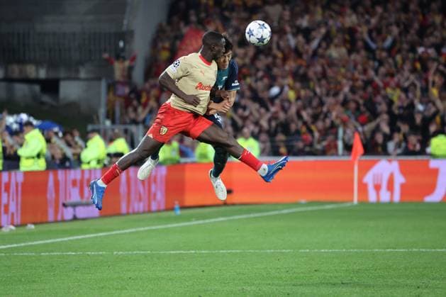 Deiver MACHADO (RC Lens) lors du match de l UEFA Champions League entre le RC Lens et Arsenal FC, stade Bollaert-Delelis, le 3 octobre 2023 FOOTBALL : RC LENS vs ARSENAL - UEFA LIGUE DES CHAMPIONS - 03 10 2023 LaurentSanson Panoramic 