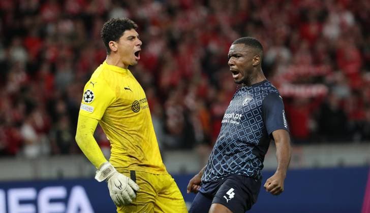 Goalkeeper Matheus cheers with Sikou Niakate after end of match joy emotion jubilation sports soccer soccer UEFA Champions League UCL men 2 matchday season 2023 2024 03 10 2023 1 FC Union Berlin FCU vs SC Braga Olympiastadion DFL regulations prohibit any use of photographs as image sequences and or quasi video