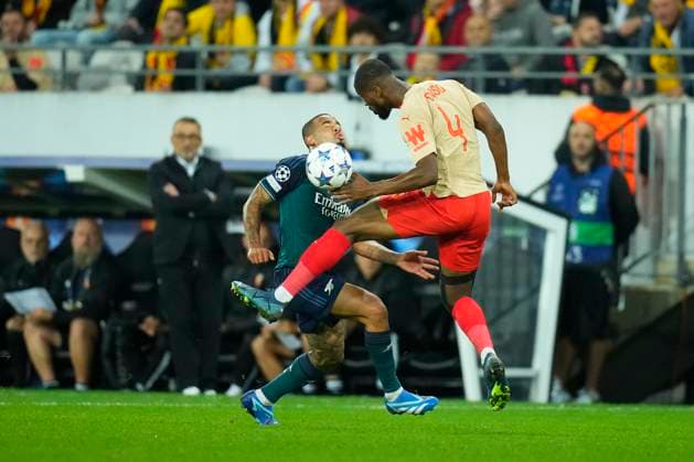 October 3, 2023, Lens, France: GABRIEL JESUS fights for the ball against KEVIN DANSO during the Champions League pool game between Lens and Arsenal at Stade Felix Bollaert on October 3, 2023 in Lens, France. Lens France - ZUMAg253 20231003_zip_g253_040 Copyright: xGlennxGervotx