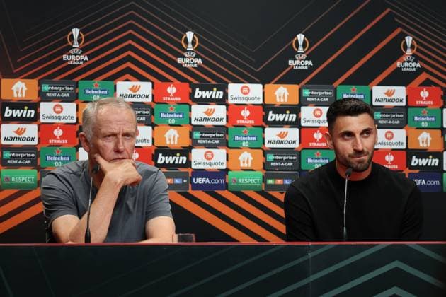 Freiburg, Germany 17 August 2023 Europa League 2023 2024 SC Freiburg press conference Matchday conference In picture from left coach Christian Streich SC Freiburg and Vincenzo Grifo SC Freiburg at the press conference, PK Europa Park Stadium Baden Württemberg Copyright: xFotostandx xHettichx