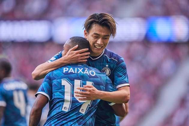 Spain, Madrid, 04 10 2023, Civitas Metropolitano Stadium, Atletico de Madrid v Feyenoord Rotterdam UEFA Champions League match 1st round day 2, Ayase Ueda Feyenoord Rotterdam celebrates after scoring his team˜s first goal Madrid Civitas Metropolitano Stadium Spain  eu-images-071