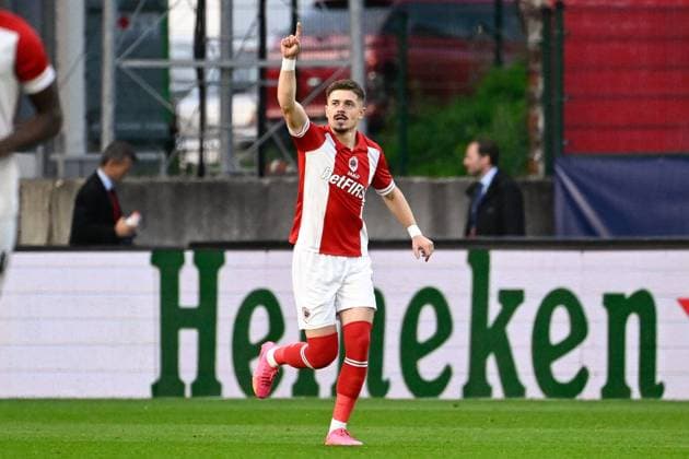 Royal Antwerp FC v FC Shakhtar Donetsk - UEFA Champions League DEURNE, BELGIUM - OCTOBER 04 : Muja Arbnor forward of Antwerp FC celebrates after scoring a goal to make it 1-0 during the UEFA Champions League group H match between Royal Antwerp FC and FC Shakhtar Donetsk on October 4, 2023 in Deurne, Belgium, 04 10 2023 Deurne Belgium  Copyright: xPeterxDexVoechtx