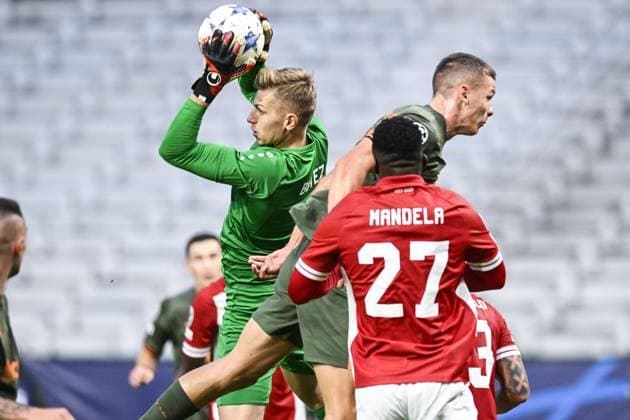 Antwerp s goalkeeper Jean Butez pictured in action during a soccer game between Belgian soccer team Royal Antwerp FC and Ukrainian club Shakhtar Donetsk, on Wednesday 04 October 2023 in Antwerp, on day two of the Champions League group stage, in the group H. TOM GOYVAERTS TomxGoyvaerts  x76282670x