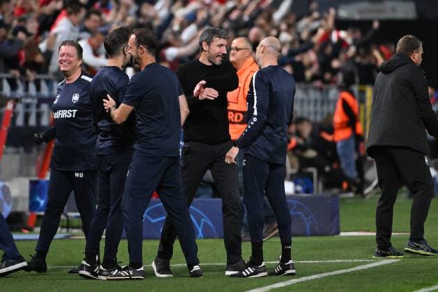 231004 Royal Antwerp FC vc FK Shakhtar Donetsk Mark Van Bommel, head coach of Antwerp, celebrates after Antwerp scored the 2-0 goal during a football game between Royal Antwerp FC and FK Shakhtar Donetsk on day 2 in Group H of the UEFA Champions League season 2023-2024 competition on October 4, 2023 in Antwerp, Belgium. (Photo by Maarten Straetemans Isosport) ANTWERP BELGIUM  Copyright: xx 408735