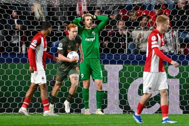 Royal Antwerp FC v FC Shakhtar Donetsk - UEFA Champions League DEURNE, BELGIUM - OCTOBER 04 : Butez Jean goalkeeper of Antwerp FC after the 2-1 goal during the UEFA Champions League group H match between Royal Antwerp FC and FC Shakhtar Donetsk on October 4, 2023 in Deurne, Belgium, 04 10 2023 Deurne Belgium  Copyright: xPeterxDexVoechtx