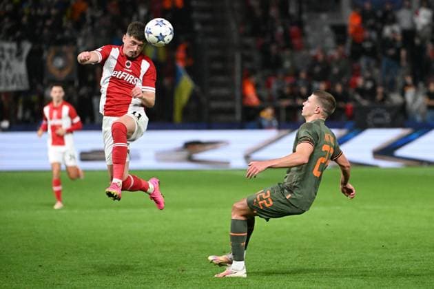 231004 Royal Antwerp FC vc FK Shakhtar Donetsk Arbnor Muja of Antwerp battles for the ball with Mykola Matviyenko of Shakhtar Donetsk during a football game between Royal Antwerp FC and FK Shakhtar Donetsk on day 2 in Group H of the UEFA Champions League season 2023-2024 competition on October 4, 2023 in Antwerp, Belgium. (Photo by Maarten Straetemans Isosport) ANTWERP BELGIUM  Copyright: xx 408780