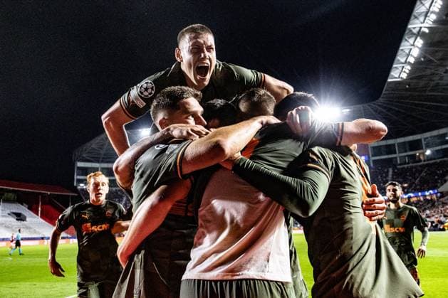 Shakhtar s Danylo Sikan celebrates after scoring during a soccer game between Belgian soccer team Royal Antwerp FC and Ukrainian club Shakhtar Donetsk, on Wednesday 04 October 2023 in Antwerp, on day two of the Champions League group stage, in the group H. BRUNOxFAHY  x76292239x