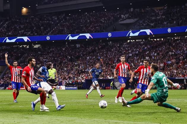MADRID, 04-10-2023 Stadium Wanda Metropolitano, Champions League Football season 2023 2024 Match between Atletico Madrid and Feyenoord. Chance for Feyenoord player Yankuba Minteh Atletico Madrid - Feyenoord  x22624719x Copyright: