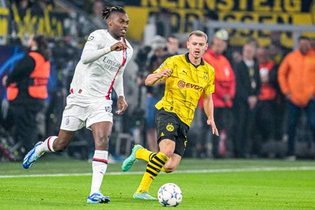 DORTMUND - (l-r) Rafael Leao of AC Milan, Julian Ryerson of Borussia Dortmund during the UEFA Champions League match between Borussia Dortmund and AC Milan at Signal Iduna Park on October 4, 2023 in Dortmund, Germany. ANP Hollandse Hoogte UEFA Champions League 2023 24 2023 2024 xVIxANPxSportx xGerritxvanxKeulenxIVx 480239321 originalFilename: 480239321.jpg