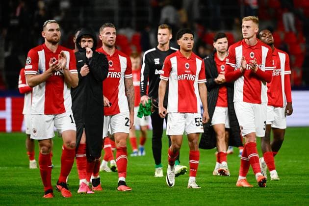 Royal Antwerp FC v FC Shakhtar Donetsk - UEFA Champions League DEURNE, BELGIUM - OCTOBER 04 : The team of Royal Antwerp FC looks dejected during the UEFA Champions League group H match between Royal Antwerp FC and FC Shakhtar Donetsk on October 4, 2023 in Deurne, Belgium, 04 10 2023 Deurne Belgium  Copyright: xPeterxDexVoechtx