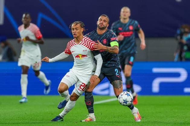RB Leipzig Manchester City Champions League Leipzig, 04 10 2023, Red Bull Arena, football, men, season 2023 2024, UEFA Champions League, group stage, matchday 2 , RB Leipzig Manchester City , Pictured f l Xavi Simons RB Leipzig and Kyle Walker 2, Manchester ,