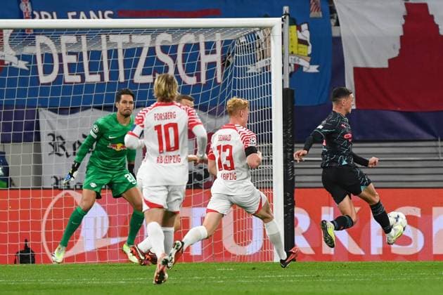 Football, Men, 2023 2024 season, UEFA Champions League Group G, Matchday 2 , RB Leipzig Manchester City, v l Phil Foden Manchester City scores the goal to 0 1, 04 10 2023, Copyright: xSebastianxRäppold MatthiasxKochx