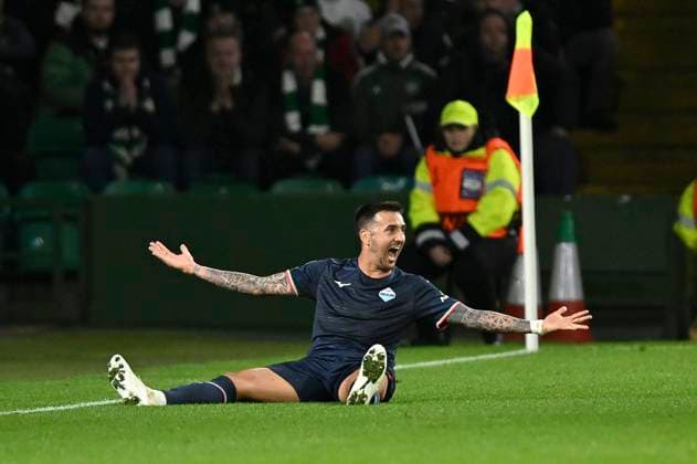 Celtic FC v SS Lazio: Group E - UEFA Champions League 2023 24 Matias Vecino of SS Lazio celebrates his goal during the UEFA Champions League match between Celtic FC and SS Lazio at Celtic Park Stadium on October 04, 2023 in Glasgow, Scotland. Glasgow Celtic Park Stadium Glasgow Scotland Copyright: xGreigxCowie Sportsphoto APLx 13956114