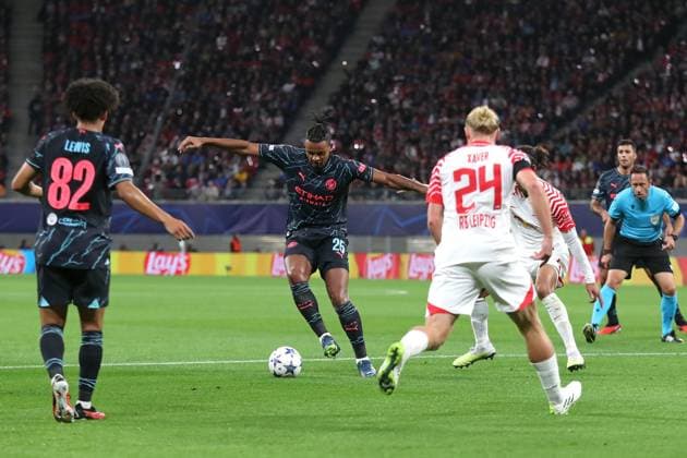 Champions League RB Leipzig vs Manchester City, 04 10 23 Manuel Akanji 25, Manchester City Football, UEFA Champions League, 2023 2024 season RB Leipzig vs Manchester City on 04 10 23 at Red Bull Arena, Leipzig DFL REGULATES PROHIBIT ANY USE OF PHOTOGRAPHS AS IMAGE SEQUENCES AND OR QUASI VIDEO Copyright: xBEAUTIFULxSPORTS JanxKaeferx