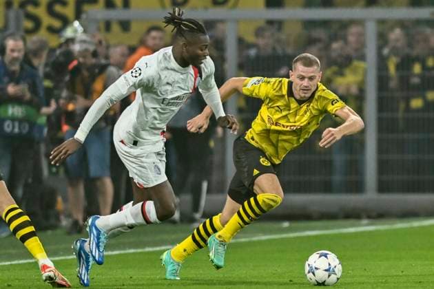 f le in the fight for the ball Rafael Leao 10, AC Milan Julian Ryerson 26, Borussia Dortmund 04 10 2023 Football, Champions League, Borussia Dortmund vs AC Milan, Signal Iduna Park, Dortmund, NRW Germany Copyright: xpepphotox xHorstxMauelshagenx pep00321, pep_20231004_hm