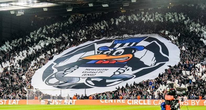 Newcastle United FC v Paris Saint-Germain FC, 04 10 2023 Newcastle banner fans during the Newcastle United FC v Paris Saint-Germain FC, UEFA Champions League Round 1 match at St.James Park, Newcastle, United Kingdom on 4 October 2023 Editorial Use Only Copyright: xIMAGO EveryxSecondxMediax ESM-0821-0044