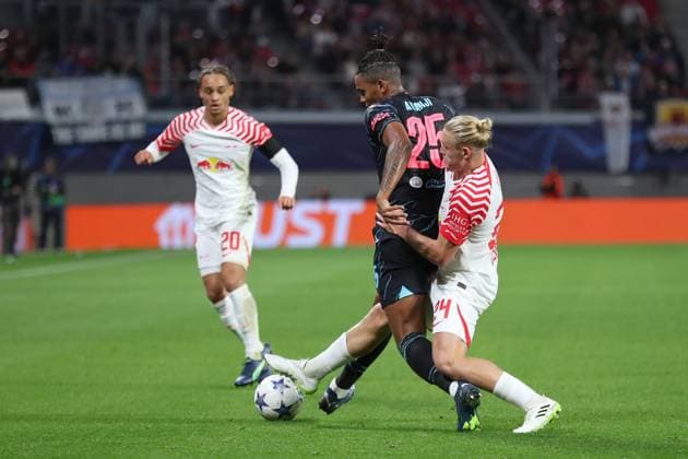 Champions League RB Leipzig vs Manchester City, 04 10 23 Manuel Akanji 25, Manchester City vs Xaver Schlager 24, RB Leipzig football, UEFA Champions League, 2023 2024 season RB Leipzig vs Manchester City on 04 10 23 at Red Bull Arena, Leipzig DFL REGULATIONS PROHIBIT ANY USE OF PHOTOGRAPHS AS IMAGE SEQUENCES AND OR QUASI VIDEO Copyright: xBEAUTIFULxSPORTS JanxKaeferx