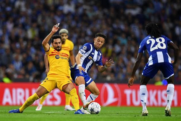 Estadio do Dragao Pepe do Porto competes with Ilkay Gundogan from Barcelona, during the match between Porto and Barcelona, in the 2nd round of Group H of the UEFA Champions League 2023 2024 at Estadio do Dragao this Wednesday, 04. 30761 (Daniel Castro SPP) Copyright: xDanielxCastrox xSPPx spp-en-DaCa-DVC_2578