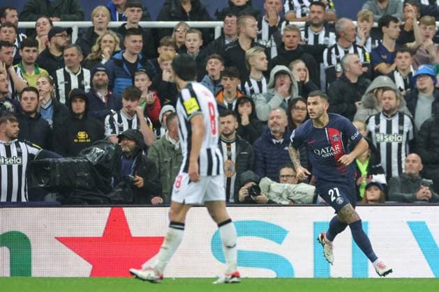 UEFA Champions League Newcastle United v Paris Saint-Germain Lucas Hernandez 21 of Paris Saint-Germain celebrates his goal to make it 3-1 during the UEFA Champions League match Newcastle United vs Paris Saint-Germain at St. James s Park, Newcastle, United Kingdom, 4th October 2023 (Photo by Mark Cosgrove News Images) Newcastle St. James s Park Tyne and Wear United Kingdom Copyright: xMarkxCosgrove NewsxImagesx