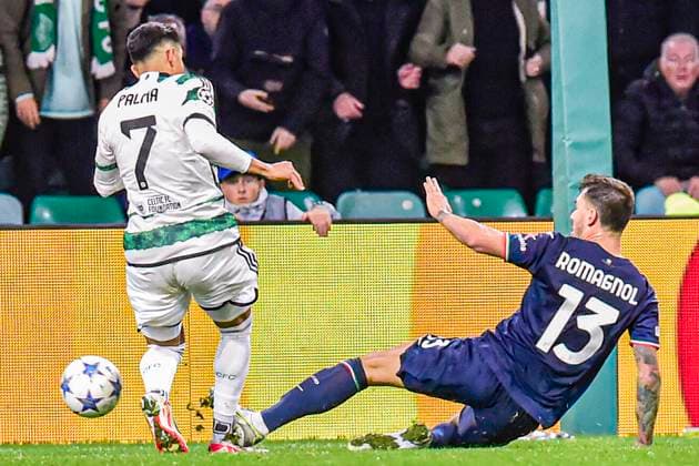 Celtic v Lazio UEFA Champions League Alessio Romagnoli of Lazio slide tackles Luis Palma of Celtic during the UEFA Champions League Group E match at Celtic Park, Glasgow Copyright: xJamiexJohnstonx FIL-19061-0039 UK Newspapers OUT