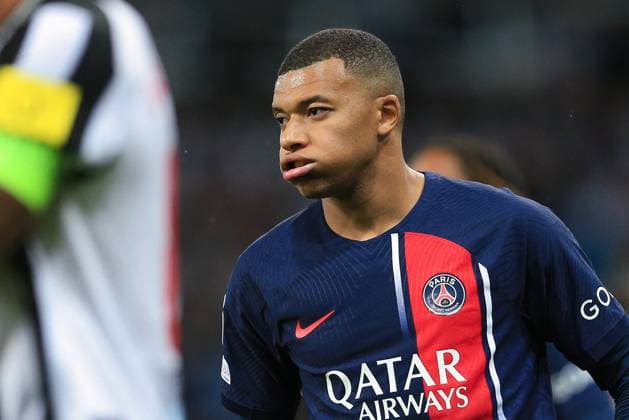 Newcastle United gegen Paris Saint Germain 04. Oktober 2023, Newcastle upon Tyne UEFA Champions™s League Fußball Gruppe F Newcastle United gegen Paris Saint Germain Kylian Mbappe von PSG Foto von Daniel Chesterton Newcastle upon Tyne UK  Copyright: xDanielxChestertonxOffside