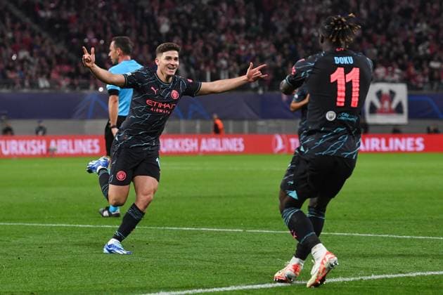Football, Men, 2023 2024 season, UEFA Champions League Group G, Matchday 2 , RB Leipzig Manchester City, v l Julian Alvarez Manchester City goal celebration, cheers after scoring 1 2, 04 10 2023, Copyright: xSebastianxRäppold MatthiasxKochx
