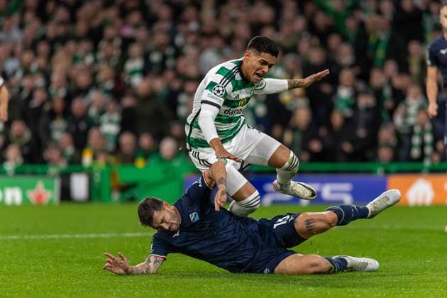 Celtic v SS Lazio Champions League 04 10 2023. Luis Palma of Celtic FC gets tackled by Alessio Romagnoli of SS Lazio during the Champions League match between Celtic and SS Lazio at Celtic Park, Glasgow, Scotland on 4 October 2023. Editorial use only , Copyright: xColinxPoultneyx PSI-18177-0042
