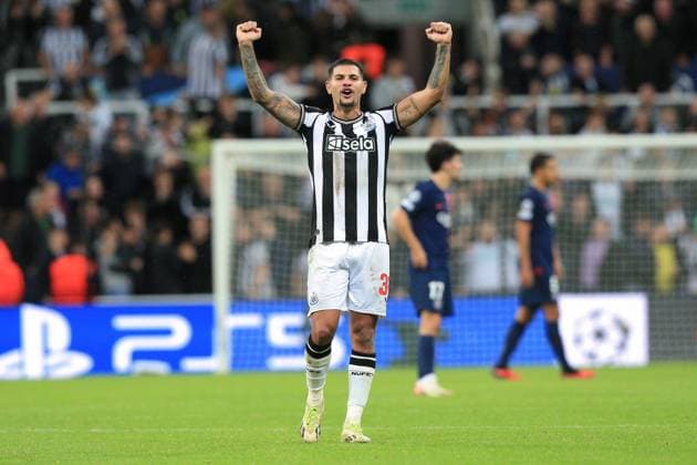 Newcastle United gegen Paris Saint Germain 04. Oktober 2023, Newcastle upon Tyne UEFA Champions™s League Fußball Gruppe F Newcastle United gegen Paris Saint Germain Bruno Guimaraes von Newcastle United jubelt Foto von Daniel Chesterton Newcastle upon Tyne UK  Copyright: xDanielxChestertonxOffside