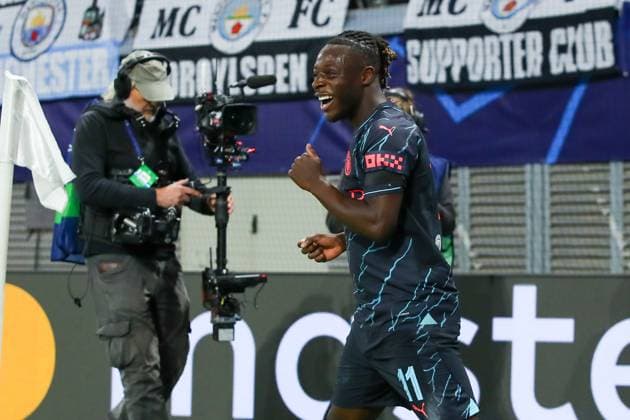 RB Leipzig Manchester City Champions League Leipzig, 04 10 2023, Red Bull Arena, football, men, season 2023 2024, UEFA Champions League, group stage, matchday 2 , RB Leipzig Manchester City 1 3 0 1 , In the picture goal for Manchester, goal celebration after the 1 3, goal scorer Jeremy Doku 11, Manchester ,