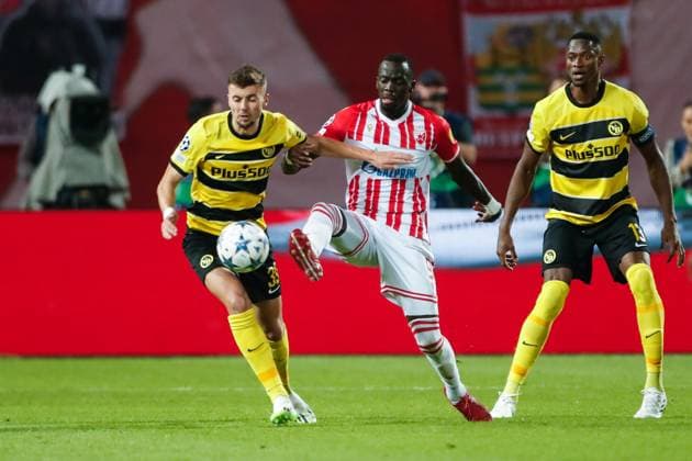 BELGRADE, SERBIA OCTOBER 4 Cherif Ndiaye of Crvena zvezda R against Darian Males of Young Boys L during the UEFA Champions League Group Stage Group G match between FK Crvena zvezda and Young Boys at Stadion Rajko Mitic on October 4, 2023 in Belgrade, Serbia Belgrade Stadion Rajko Mitic Serbia Copyright: xJustPictures.ch NikolaxKrsticx jp-en-EuSpIm-_G8I9541 20231004
