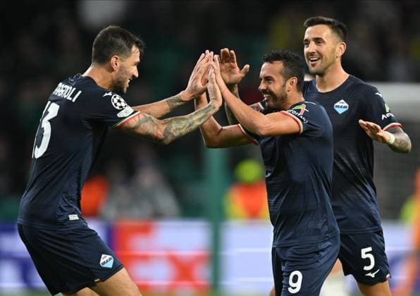 Celtic FC v SS Lazio: Group E - UEFA Champions League 2023 24 Matias Vecino, Alessio Romagnoli and Pedro Rodríguez of SS Lazio celebrates 2nd goal during the UEFA Champions League match between Celtic FC and SS Lazio at Celtic Park Stadium on October 04, 2023 in Glasgow, Scotland. Glasgow Celtic Park Stadium Glasgow Scotland Copyright: xGreigxCowie Sportsphoto APLx 13956169