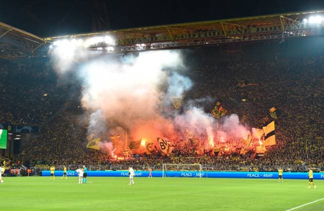 Champions League Borussia Dortmund AC Milan on 04 10 2023 at Signal Iduna Park in Dortmund fans Ultras from Dortmund send Bengal fire MT