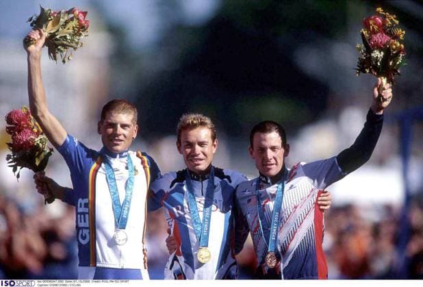 SYDNEY2000 : CYCLING ULLRICH SYDNEY2000 : CYCLING ULLRICH JAN EKIMOV VIACHESLAV ARMSTRONG LANCE ISO CYCLING CYCLISME WIELRENNEN SYDNEY2000 Olympic Games, Olympische Spiele, Olympia, OS JEUX OLYMPIQUES OLYMPISCHE SPELEN !IM 336047 CYCLISME WIELRENNEN CYCLING 15019000 SYDNEY AUSTRALIE AUSTRALIA AUSTRALIE  Copyright: xPOOLxPN ISOxSPORTx 38033