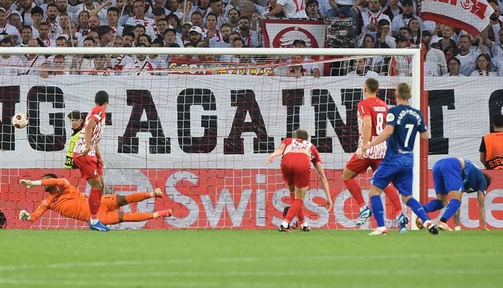 05 10 2023, xhbx, football UEFA Europa League, SC Freiburg West Ham United emspor, v l Goal scored, Goal to 0 1 by Lucas Paqueta West Ham United DFL DFB REGULATIONS PROHIBIT ANY USE OF PHOTOGRAPHS as IMAGE SEQUENCES and or QUASI VIDEO Freiburg