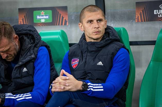 05.10.2023 SOSNOWIEC, ArcelorMittal Park, Zaglebiowski park sportowy, PILKA NOZNA (FOOTBALL), LIGA EUROPY UEFA, UEFA EUROPA LEAGUE , MECZ RAKOW CZESTOCHOWA - STURM GRAZ NZ DAWID SZWARGA FOTO LUKASZ SKWIOT CYFRASPORT NEWSPIX.PL --- Newspix.pl  20231005CSLS018