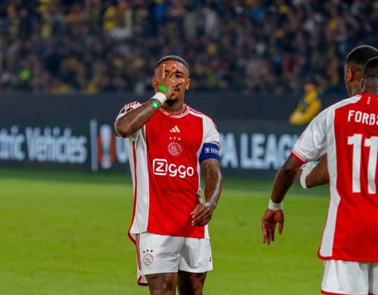AEK Athens v Ajax Amsterdam UEFA Europa League Steven Bergwijn of Ajax Amsterdam celebrates scoring a goal during the UEFA Europa League Group B match at OPAP Arena, Athens Copyright: xYannisxHalasx FIL-19062-0044 UK Newspapers OUT